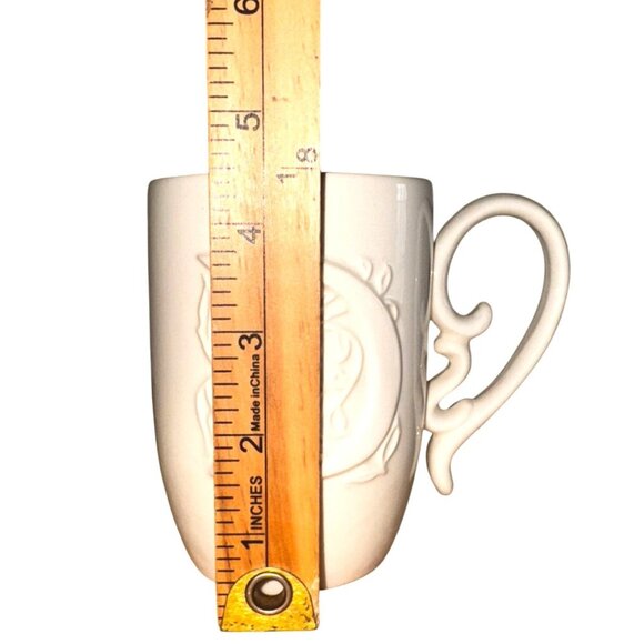 Monogrammed Ceramic Mug With Ornate Handle & Letter "D" Design By Mud Pie 4" Tal - Picture 4 of 5